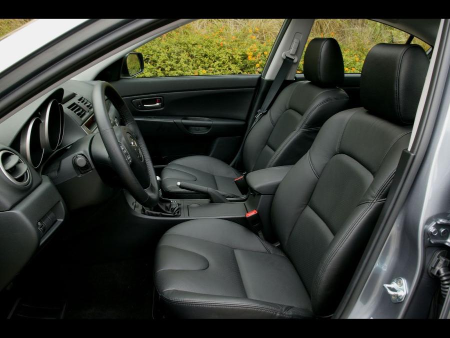  Mazda3 2004 года  (фото 9 из 23)
